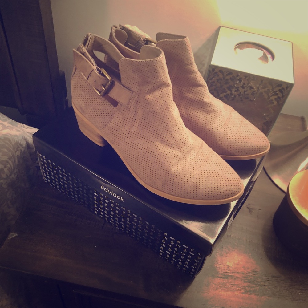 DV by Dolce Vida perforated booties